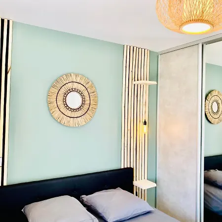 La Contemporaine Villa *