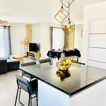 La Contemporaine Villa *