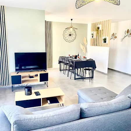 La Contemporaine Villa *